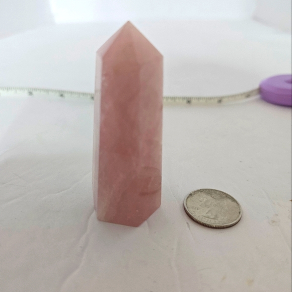 Rose Quartz tower - Picture 1 of 3